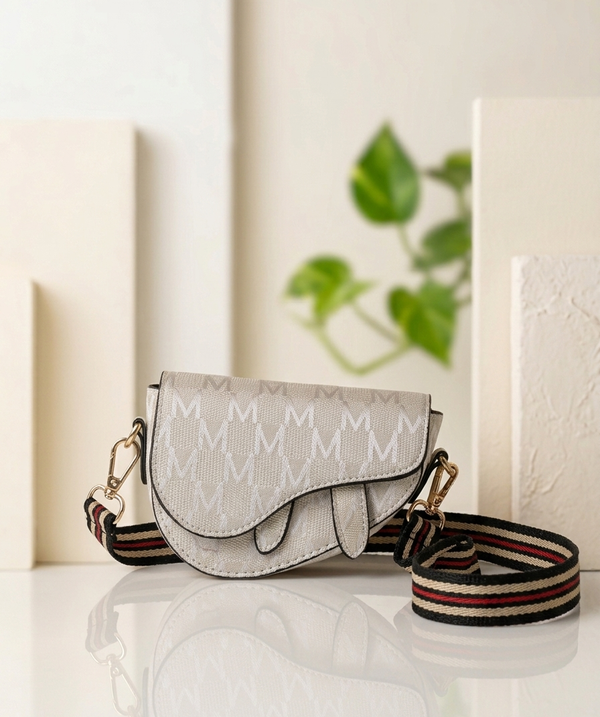 The Petit Saddle – Mini Icon Bag