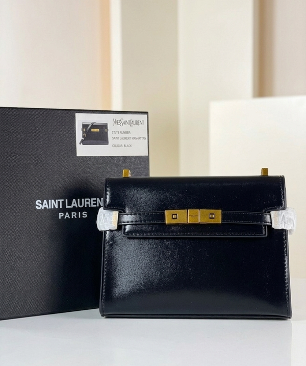 Saint Laurent Manhattan Nano – Signature Leather Shoulder Bag